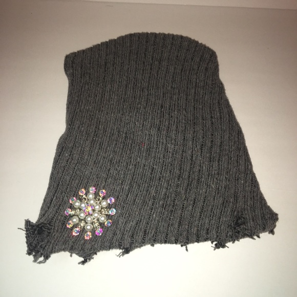 BROOCH BUNDLE OF 4 - Picture 6 of 6